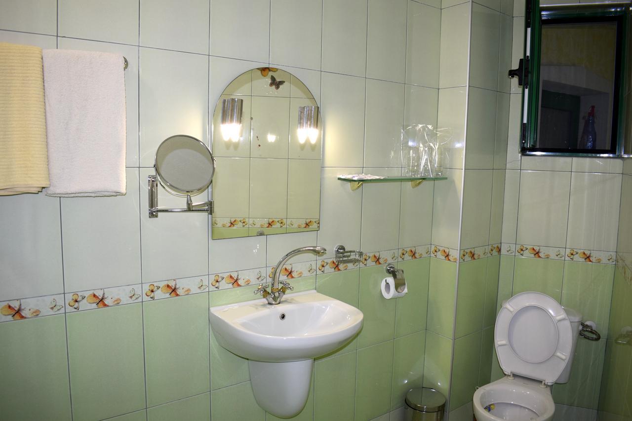Guest Rooms Waterfall Смолян Екстер'єр фото